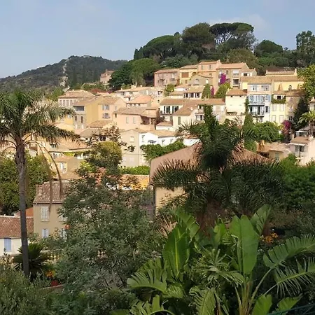 De Charme, Coup De Coeur Au Pied Du Magnifique Village De Apartment Bormes-les-Mimosas