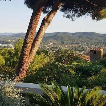 De Charme, Coup De Coeur Au Pied Du Magnifique Village De Apartment *